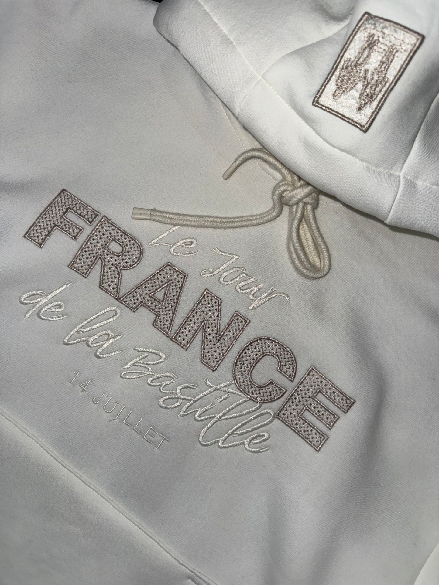 HOODIE LE TOUR FRANCE DE LA BASTILLE WHITE