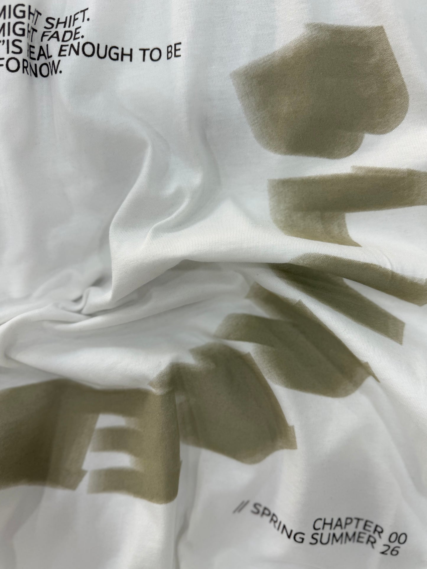 BLURRED WHITE TEE 3022