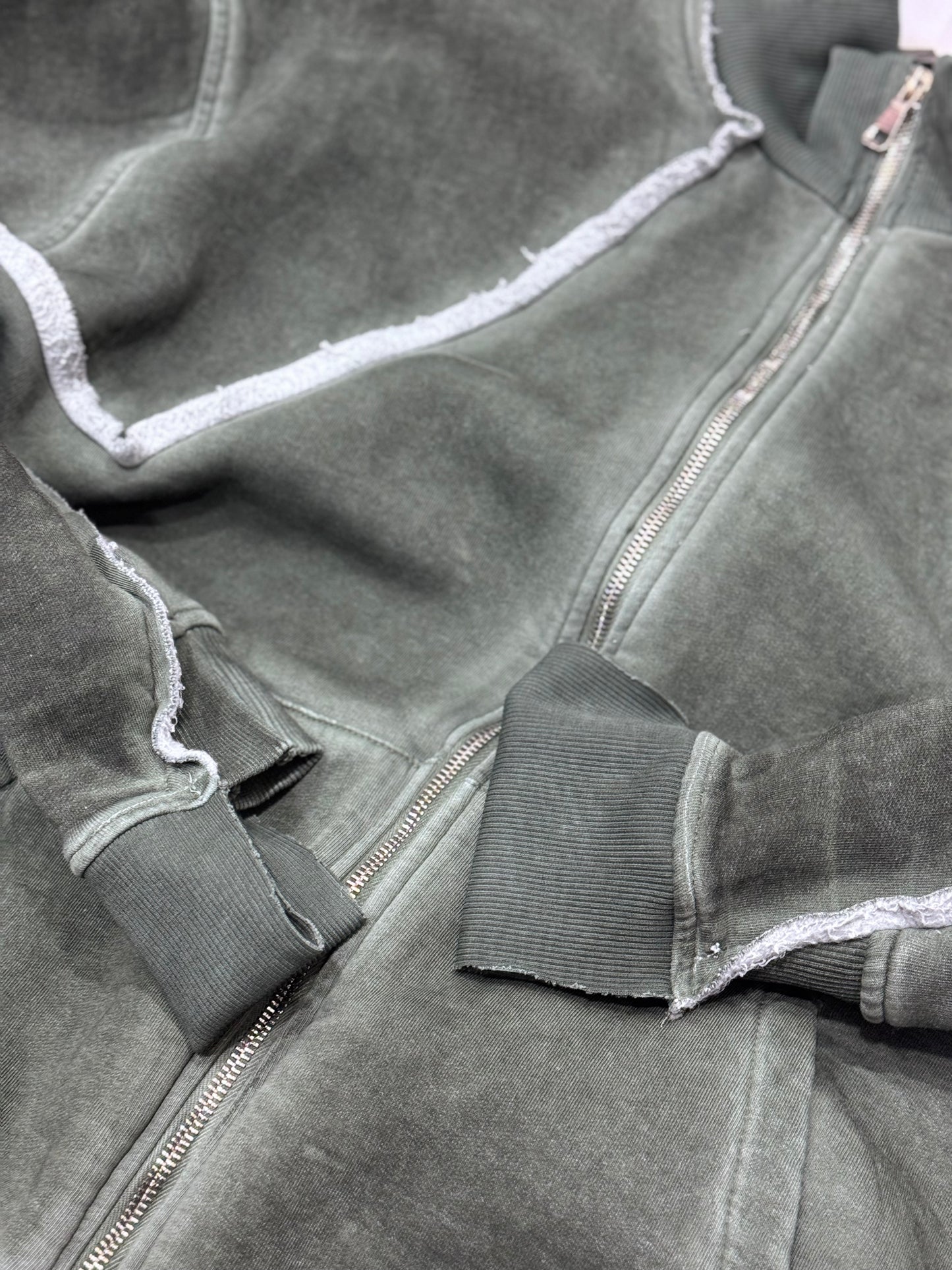 WASHED SWEATSHIRT ARMY GREEN