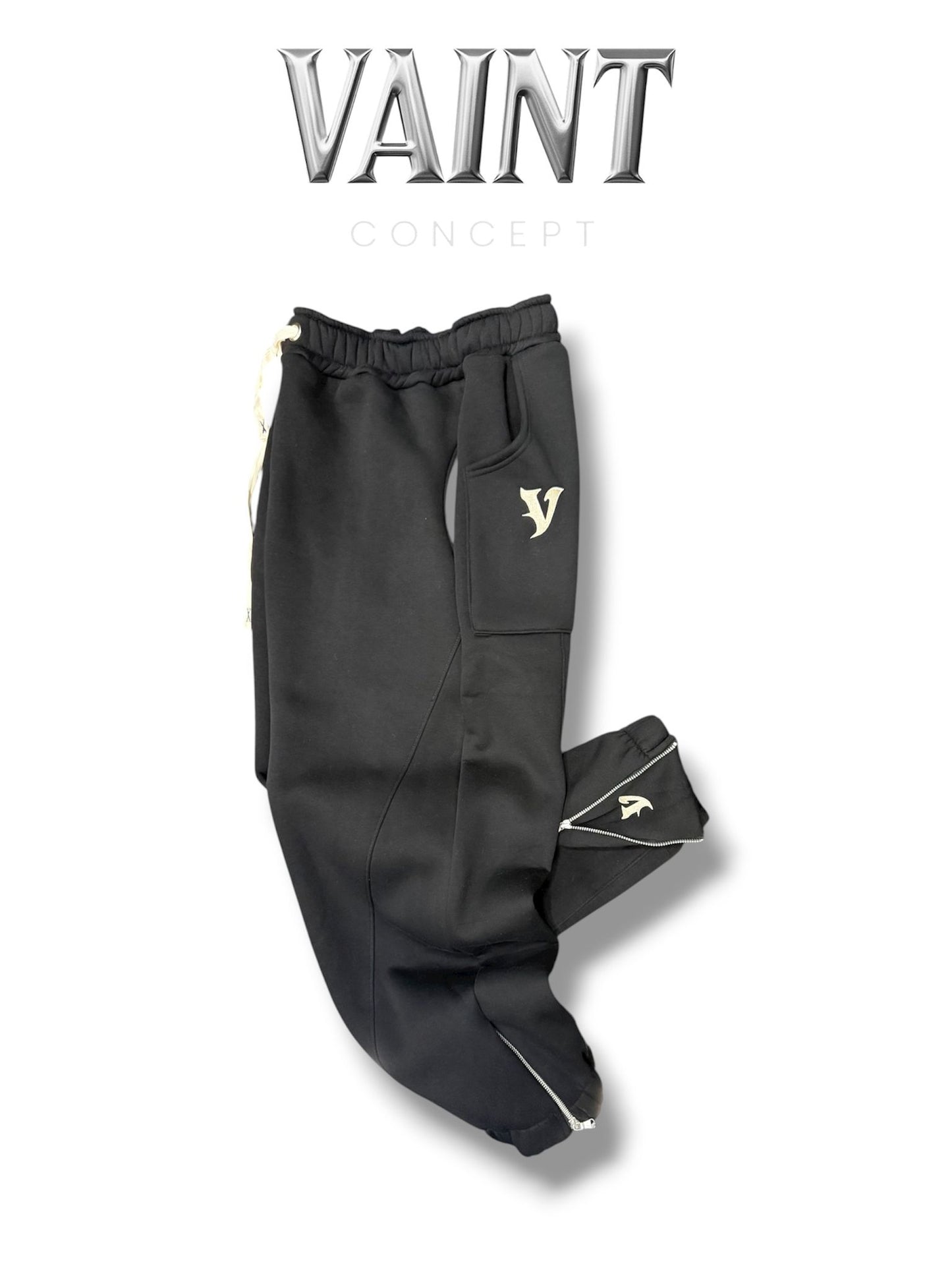 BLACK TRACKSUIT SET