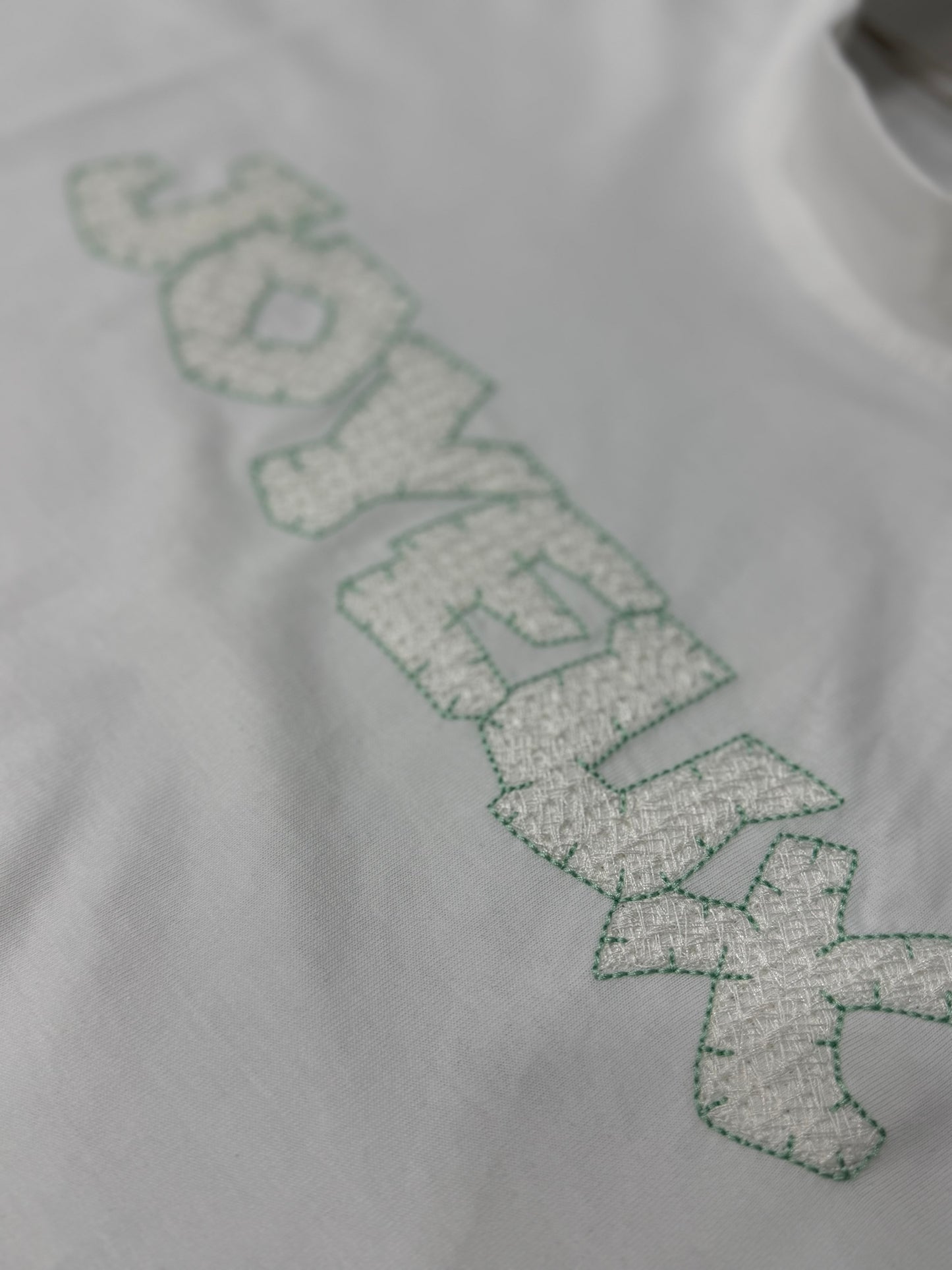 JOYEUX WHITE TEE 880