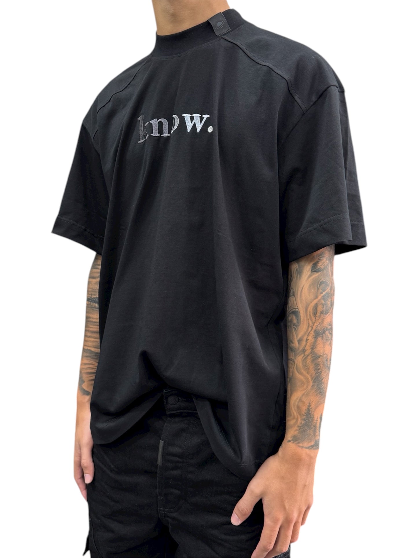 SHADES KNOW BLACK TEE