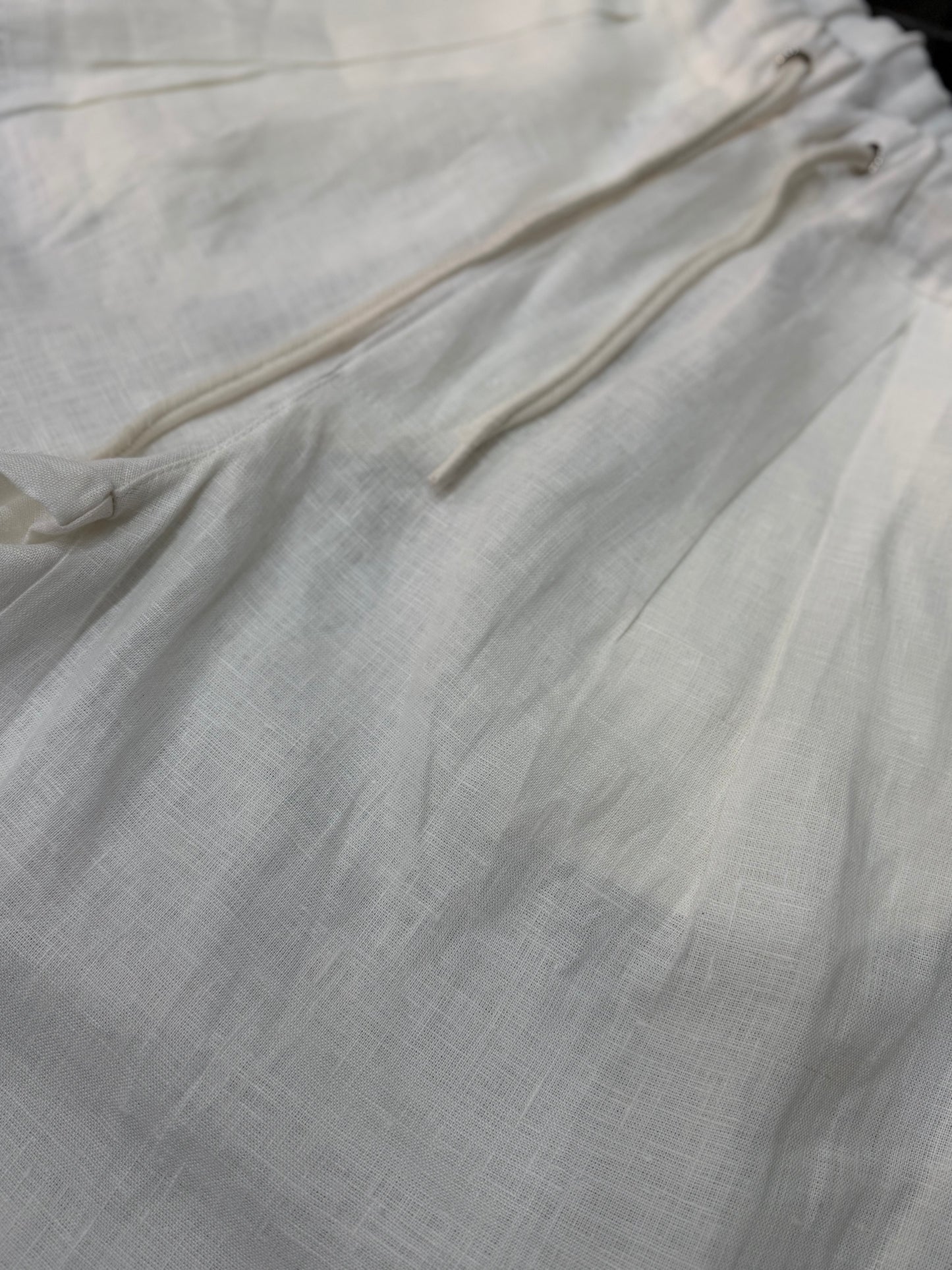 GAVENSEMBLE LINEN SET WHITE 620/530