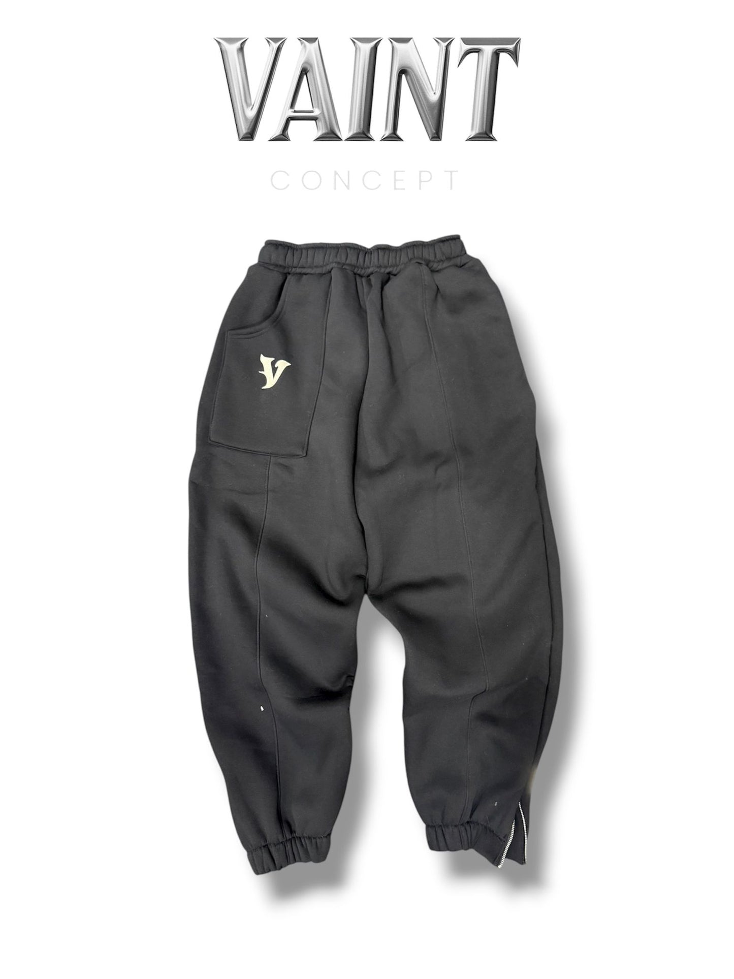 BLACK TRACKSUIT SET