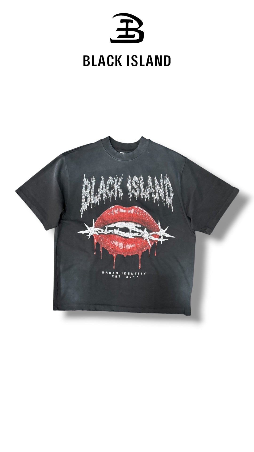COMPASS GRAPHIC BLACK TEE BLACK ISLAND