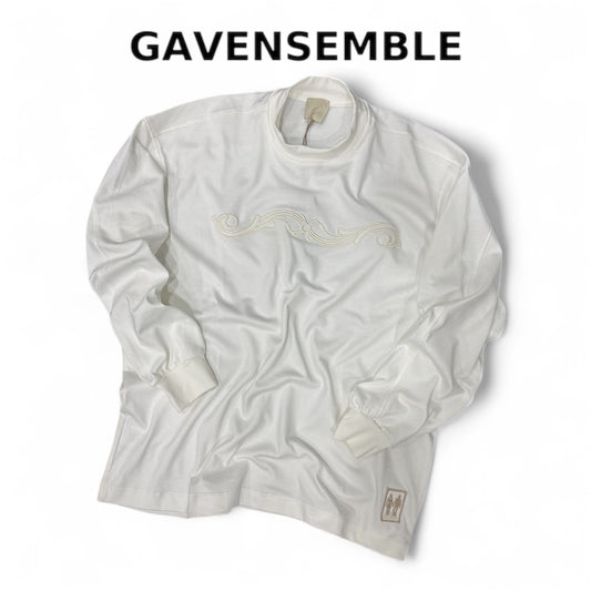 ORNEMENT LONGSLEEVE WHITE