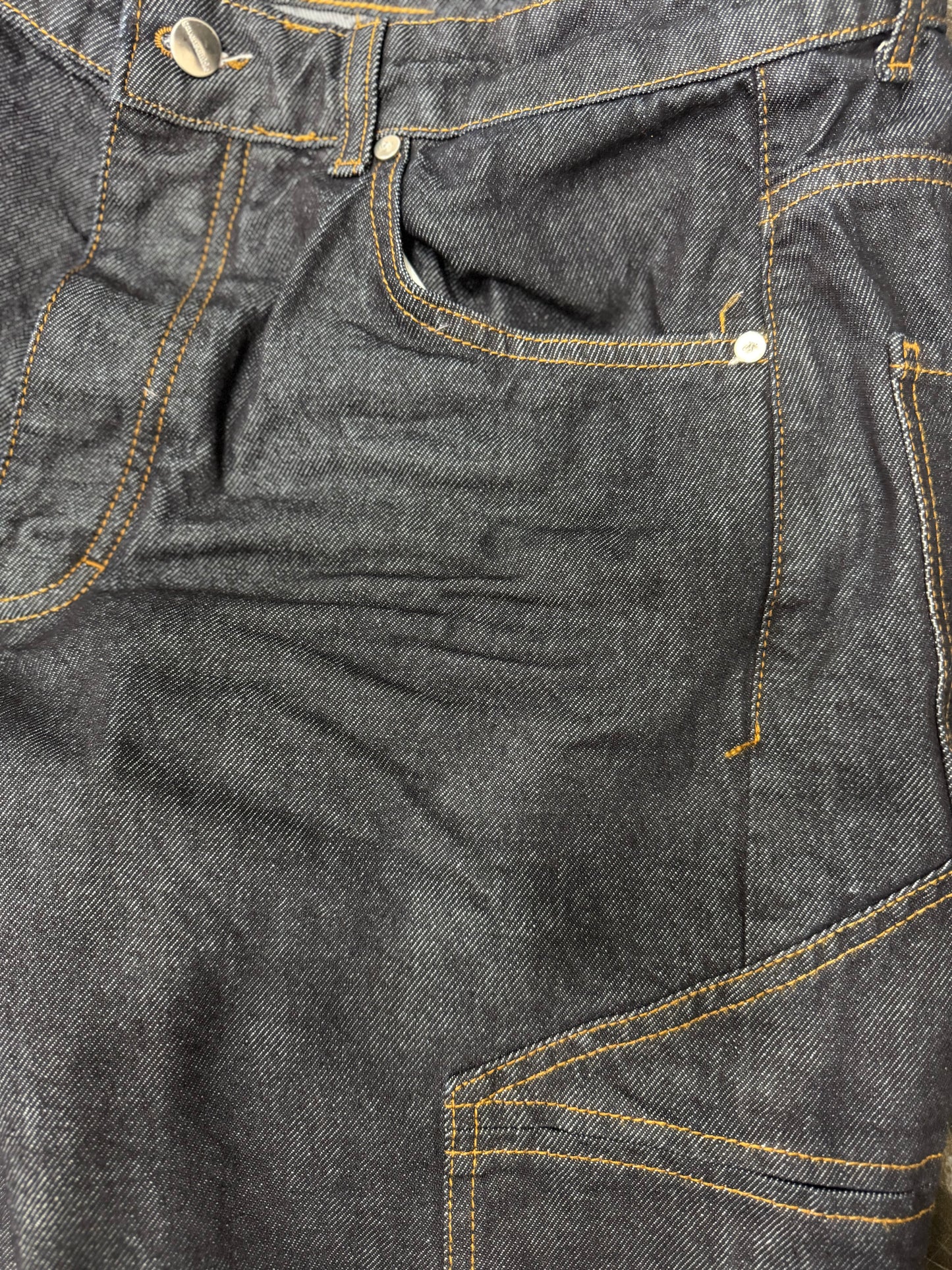 ZERO WASH CARGO SHORTS
