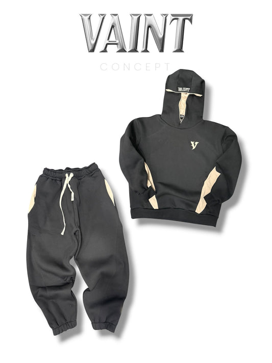 BLACK TRACKSUIT SET