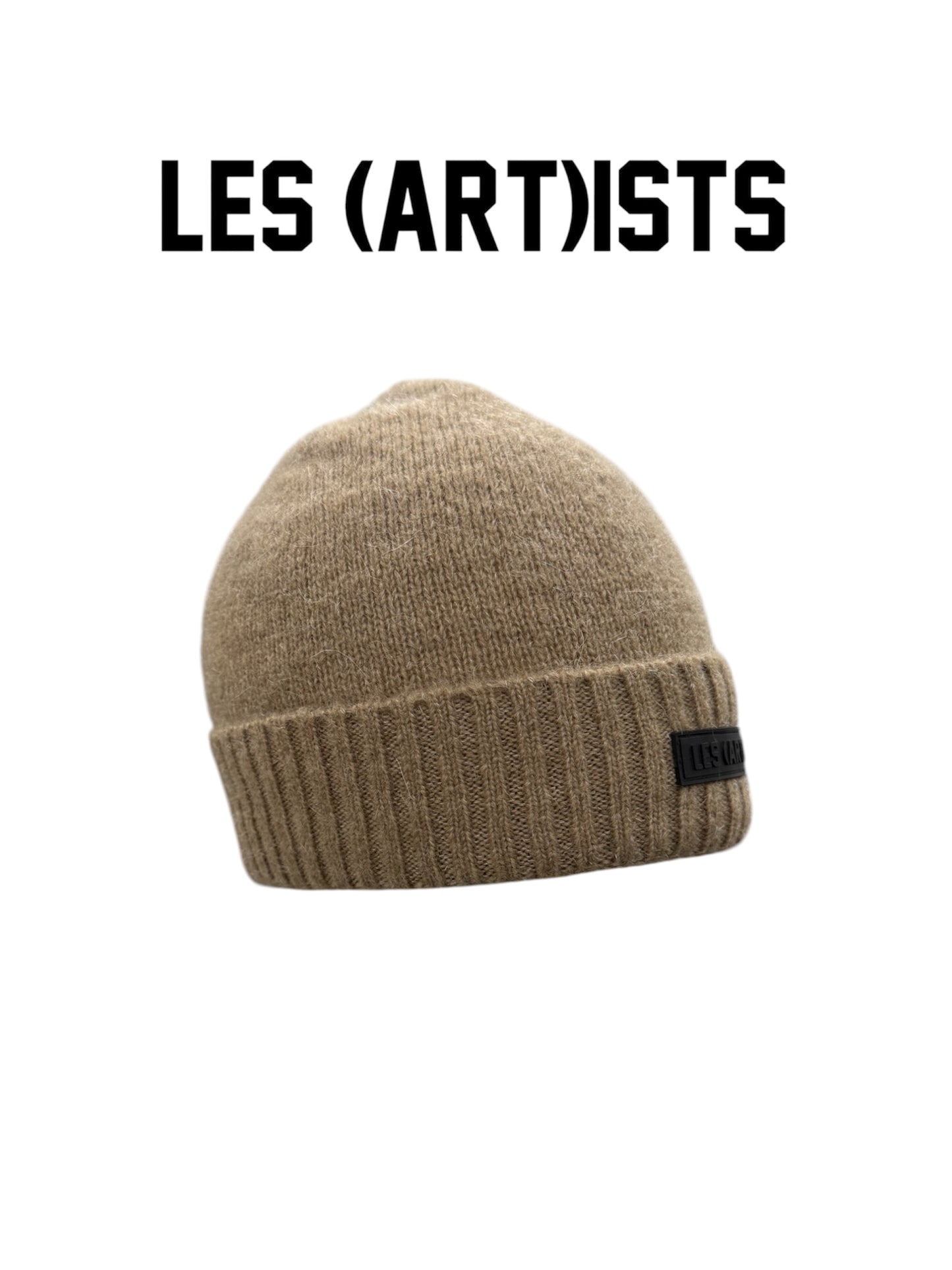 BEANIE LABEL SAND