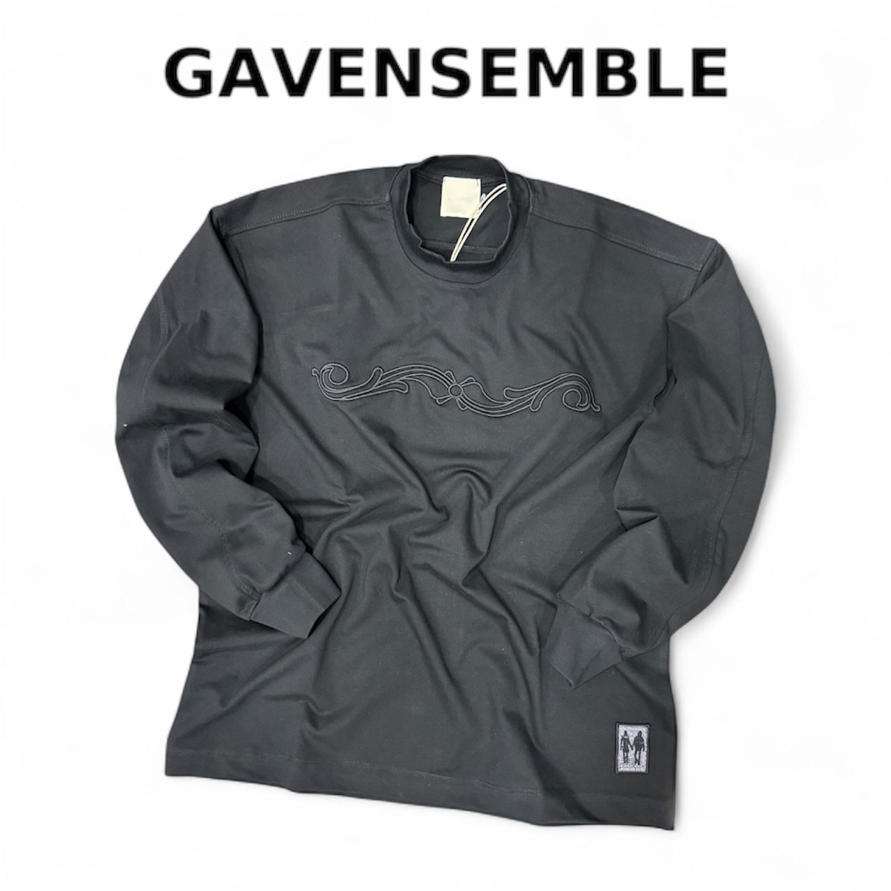 ORNEMENT LONGSLEEVE BLACK