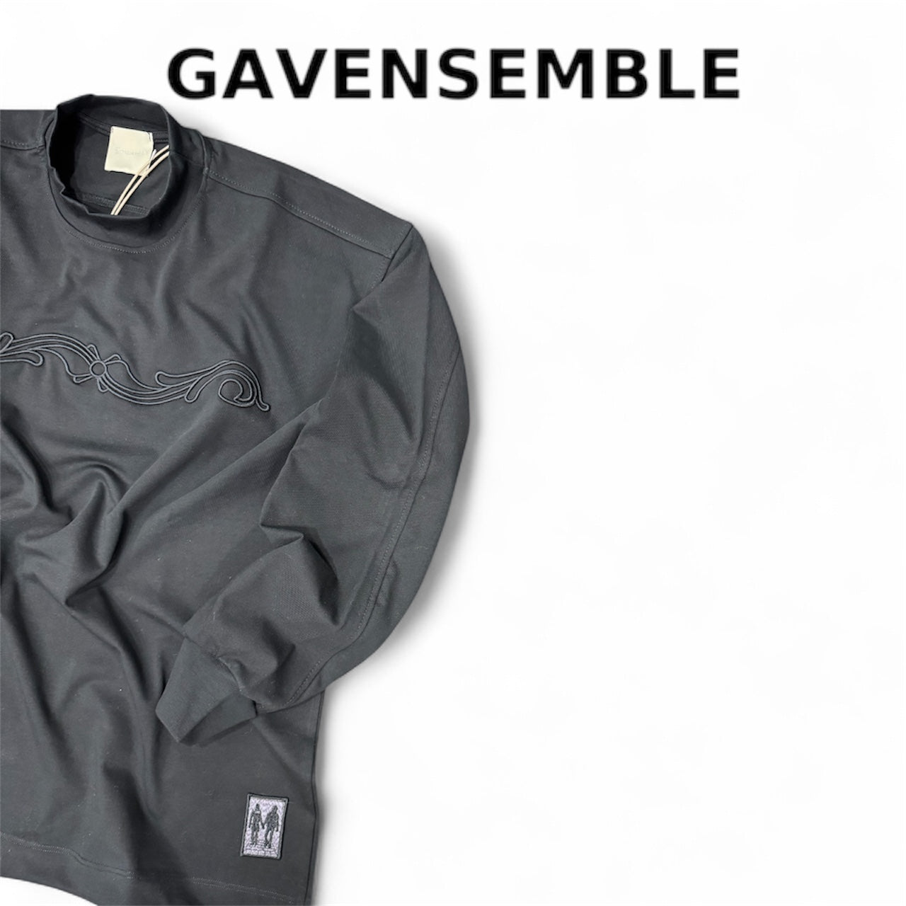 ORNEMENT LONGSLEEVE BLACK